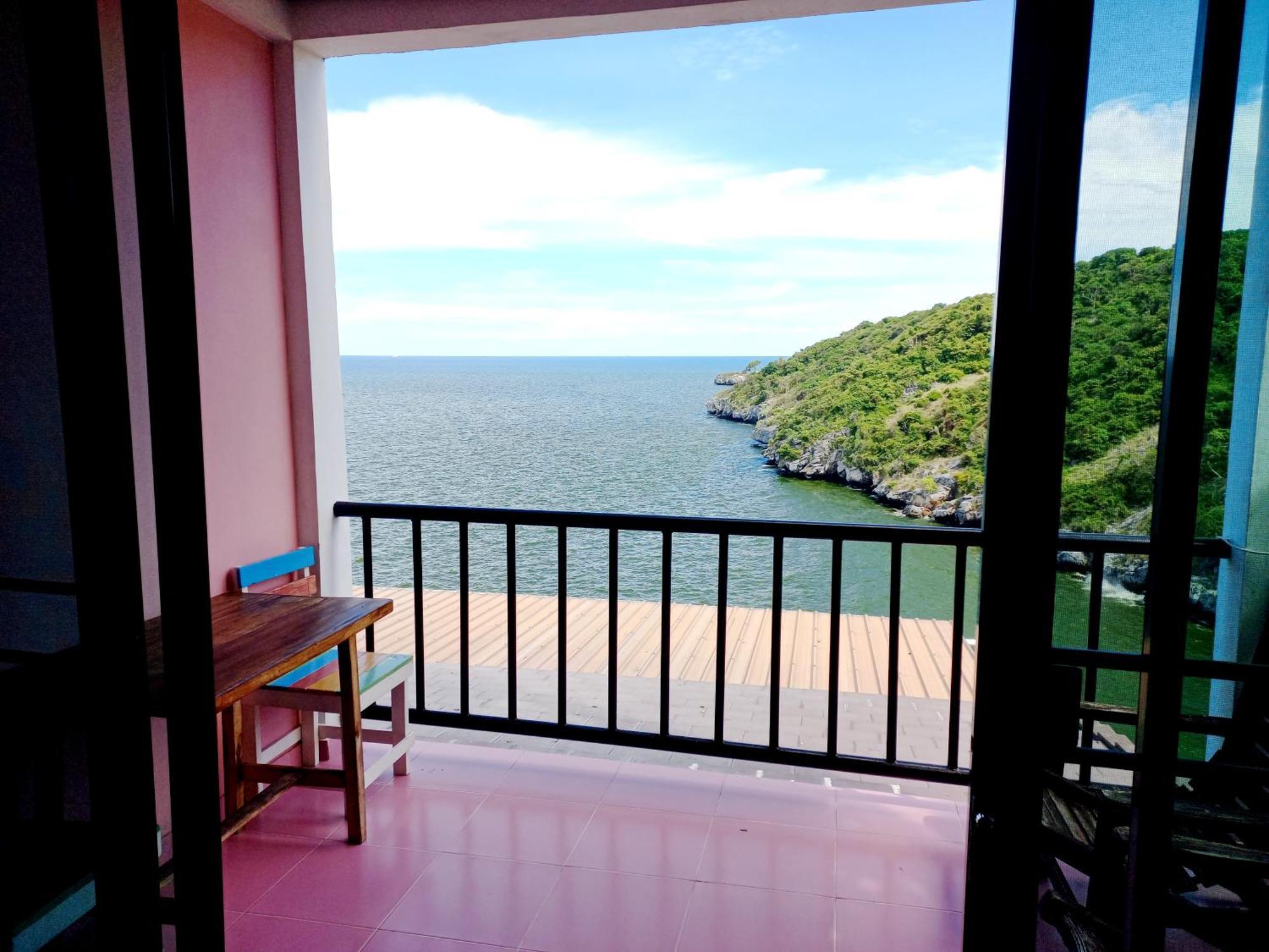 Ocean View Resort - Koh Sichang Buitenkant foto