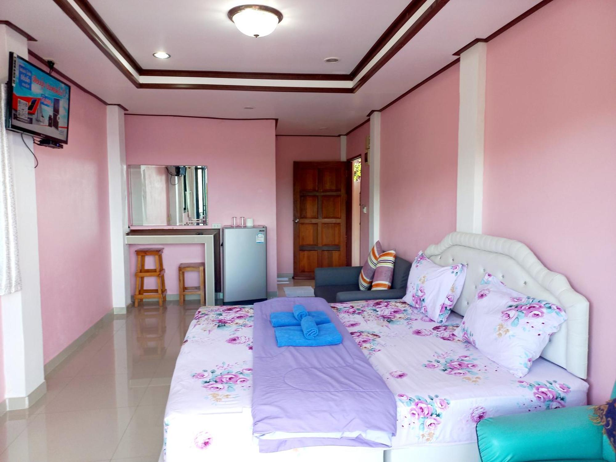 Ocean View Resort - Koh Sichang Buitenkant foto