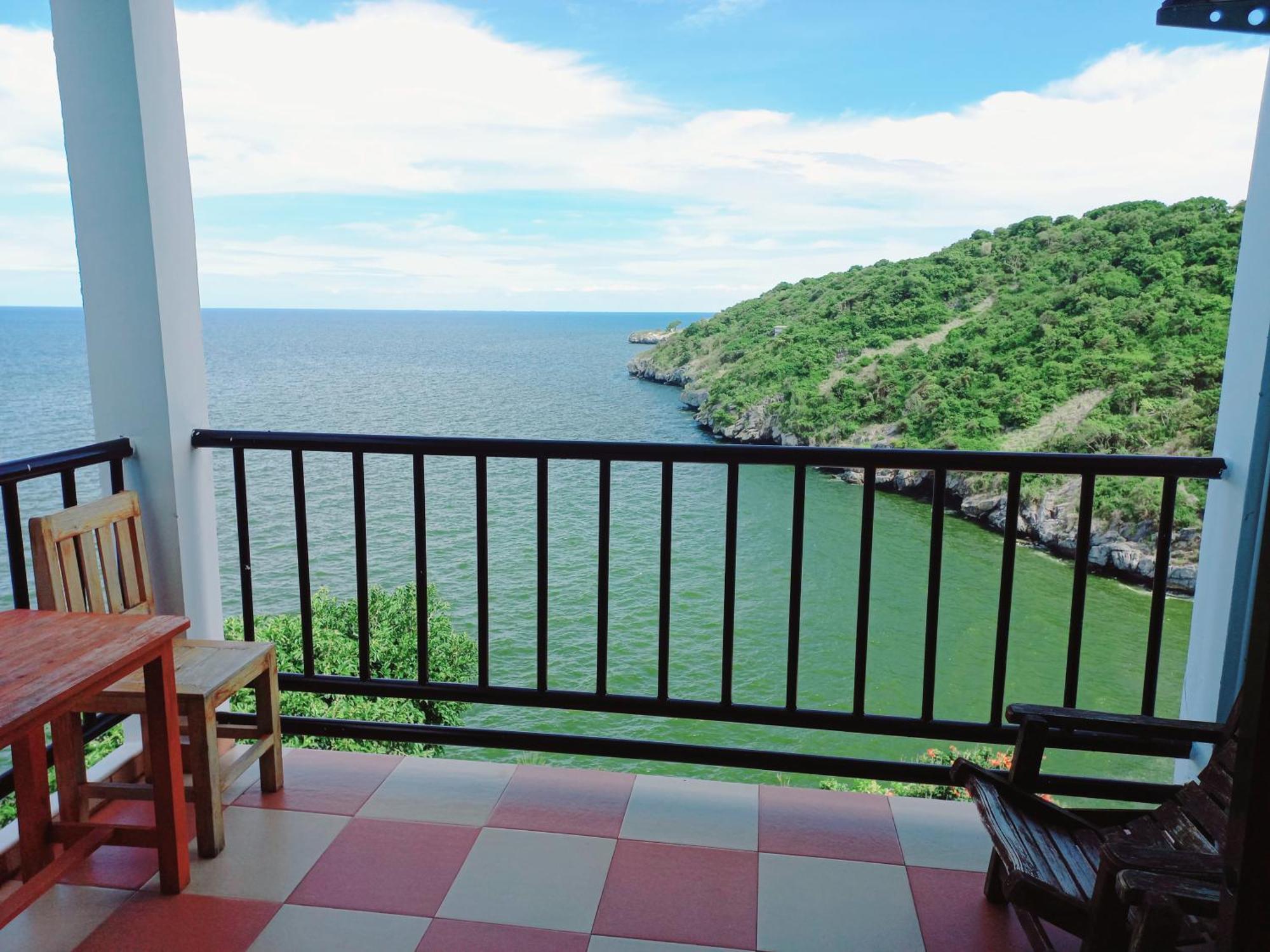 Ocean View Resort - Koh Sichang Buitenkant foto
