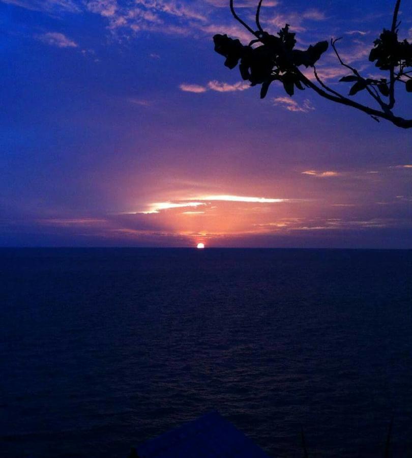 Ocean View Resort - Koh Sichang Buitenkant foto