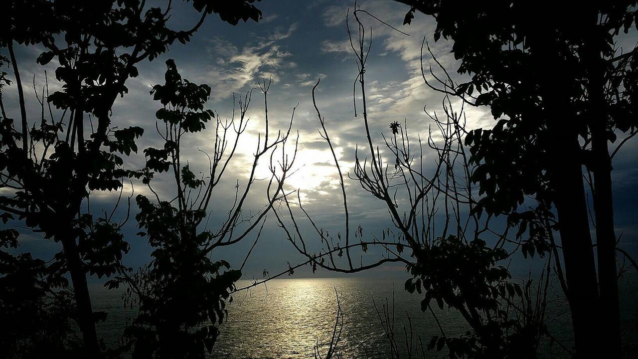 Ocean View Resort - Koh Sichang Buitenkant foto