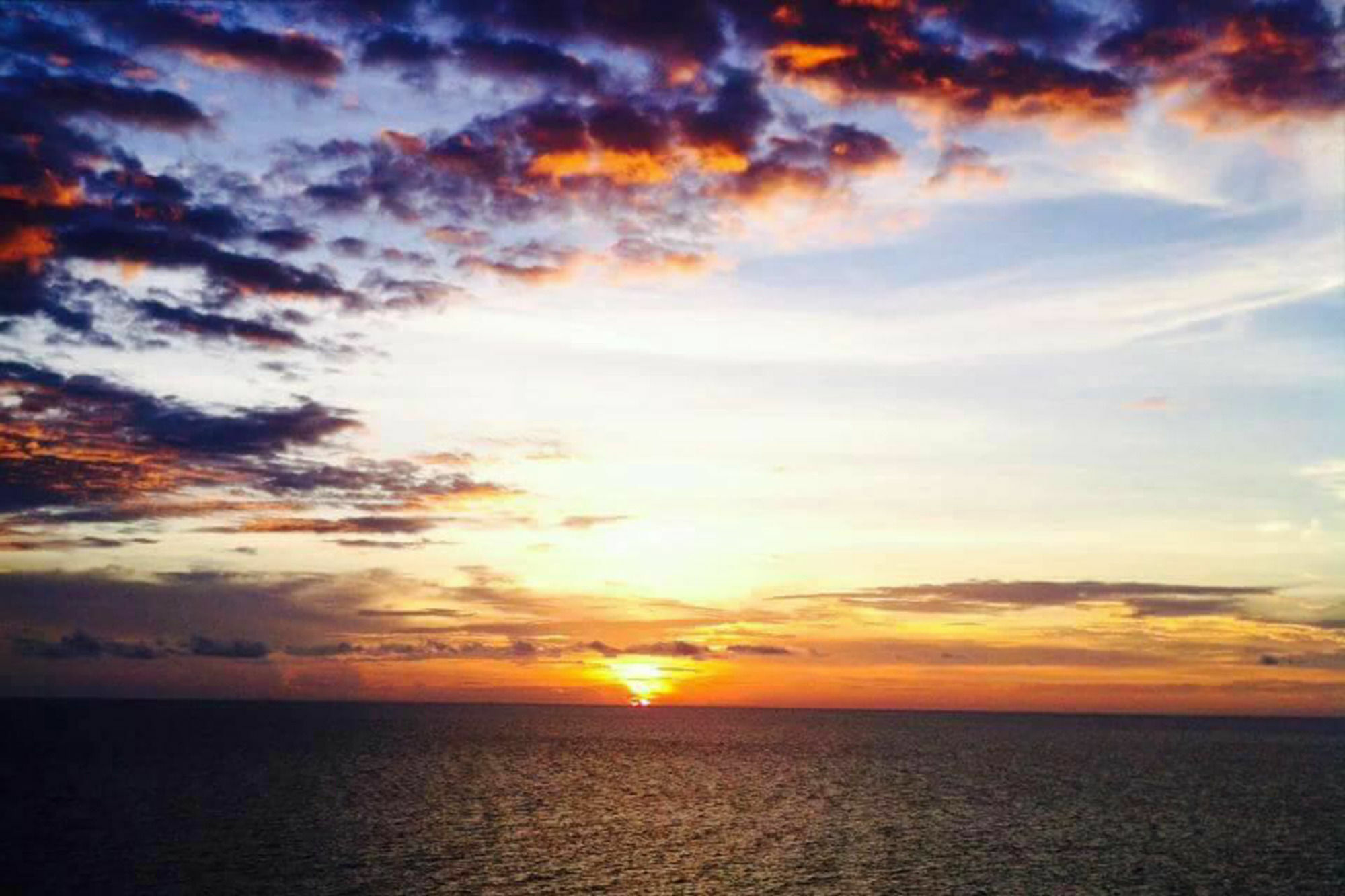 Ocean View Resort - Koh Sichang Buitenkant foto
