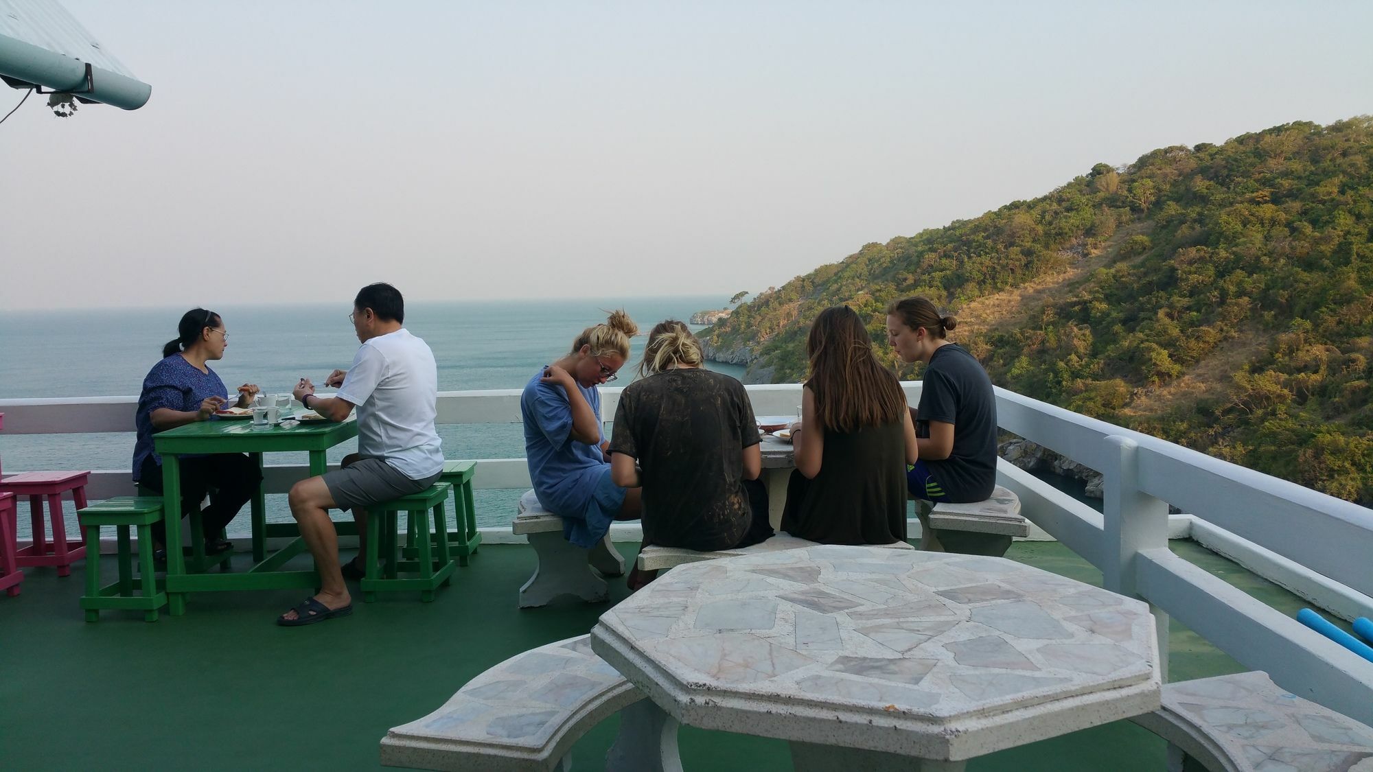 Ocean View Resort - Koh Sichang Buitenkant foto